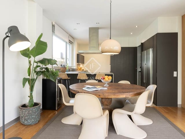 5 bedroom Villa for rent in Vigo with pool garage - € 5,000 (Ref: 9142188)