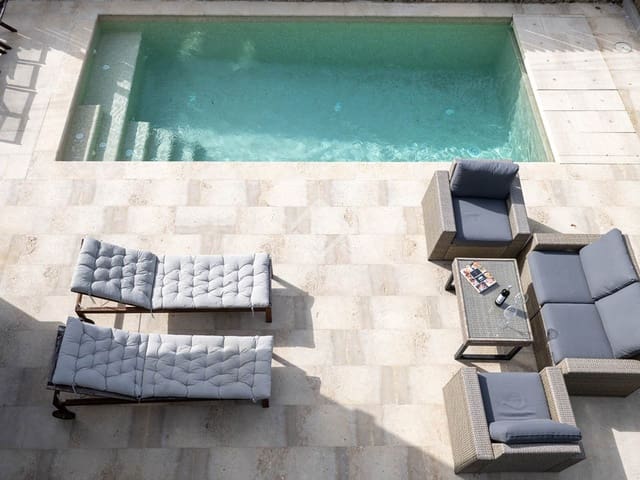 5 sypialnia Willa do wynajęcia w Vigo z basenem garażem - 5 000 € (Ref: 9142188)