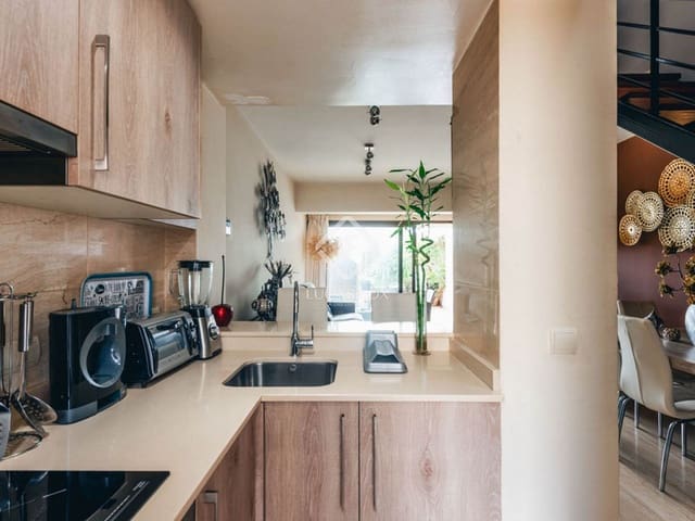 1 Zimmer Apartment zu verkaufen in San Jose / Sant Josep de Sa Talaia mit Pool Garage - 550.000 € (Ref: 9142365)