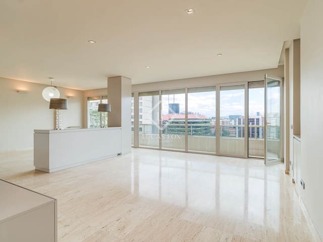 4 bedroom Apartment for rent in Barcelona city with garage - € 6,500 (Ref: 9142366)
