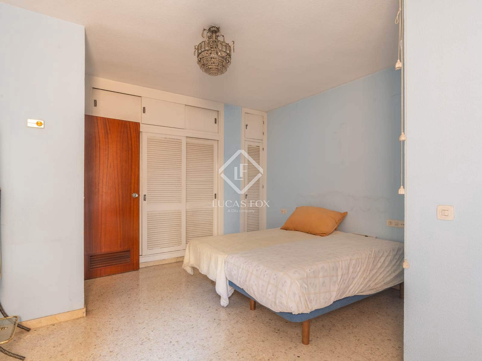 4 soveværelse Penthouse til salg i Malaga by med garage - € 1.495.000 (Ref: 9142451)