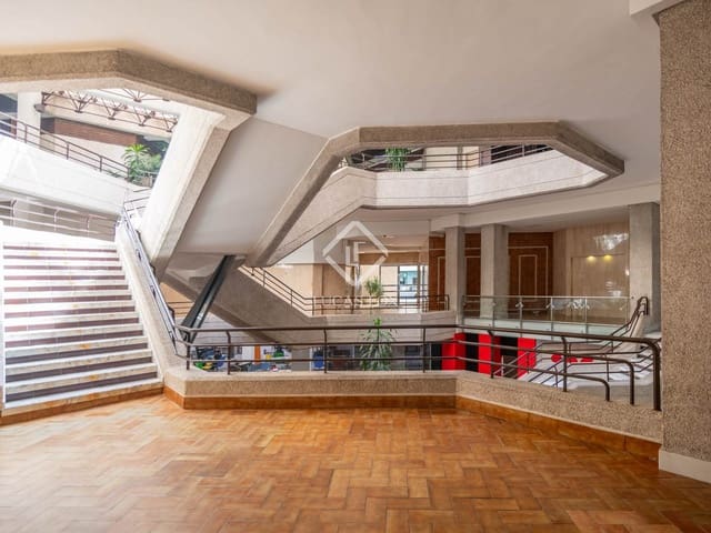 4 bedroom Penthouse for sale in La Malagueta, Málaga city with garage - € 1,495,000 (Ref: 9142451)