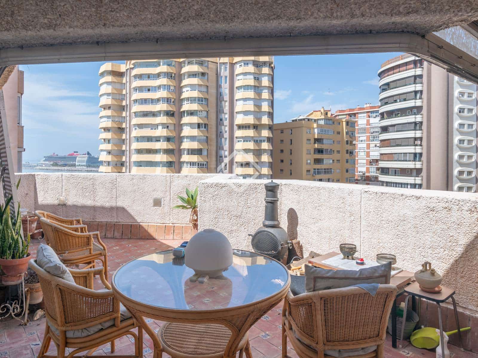 4 soveværelse Penthouse til salg i Malaga by med garage - € 1.495.000 (Ref: 9142451)
