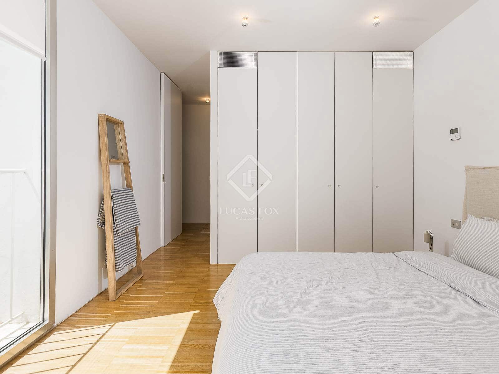 4 sovrum Lägenhet att hyra i Barcelona stad - 3 000 € (Ref: 9143953)