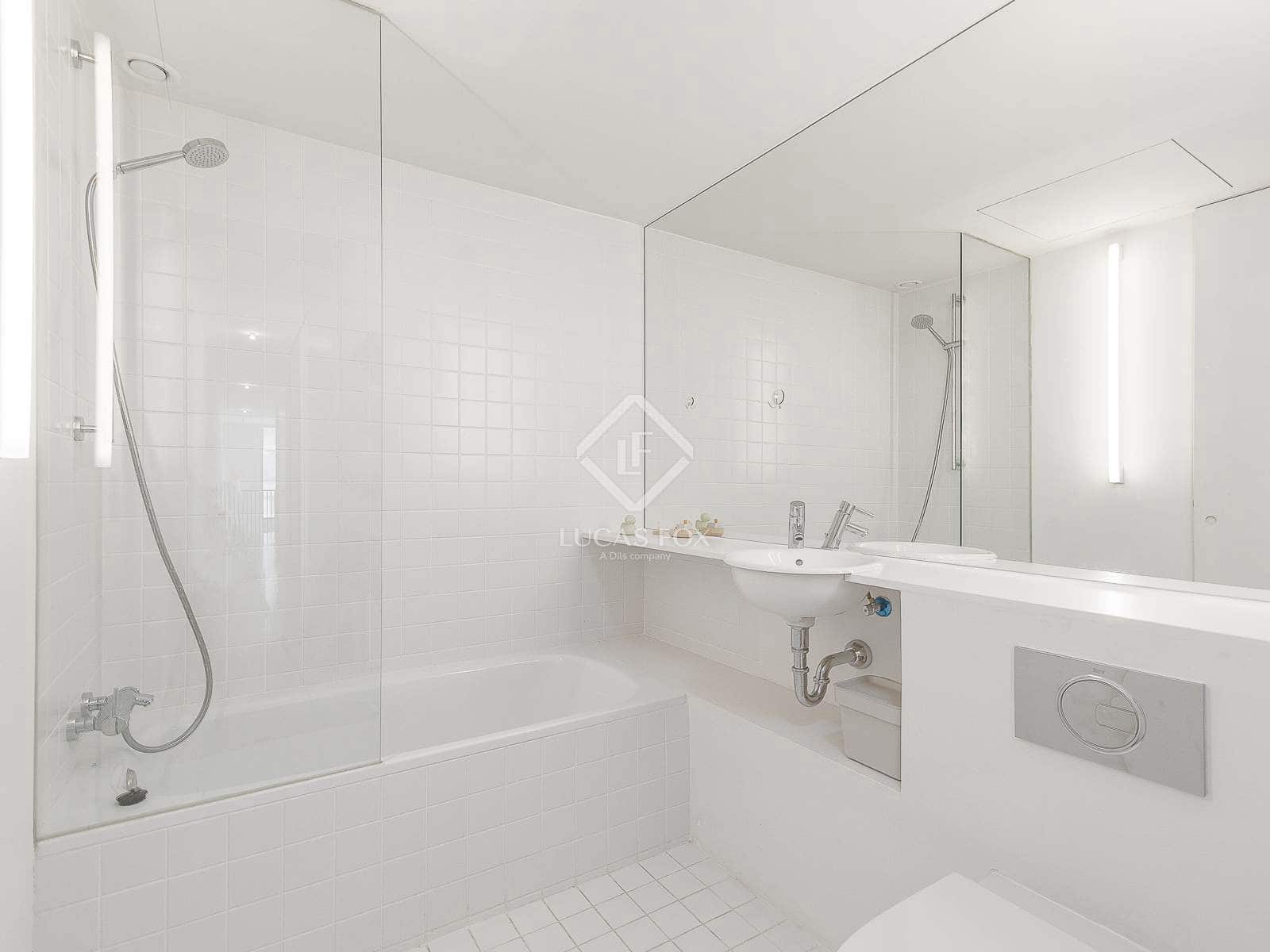 4 sovrum Lägenhet att hyra i Barcelona stad - 3 000 € (Ref: 9143953)