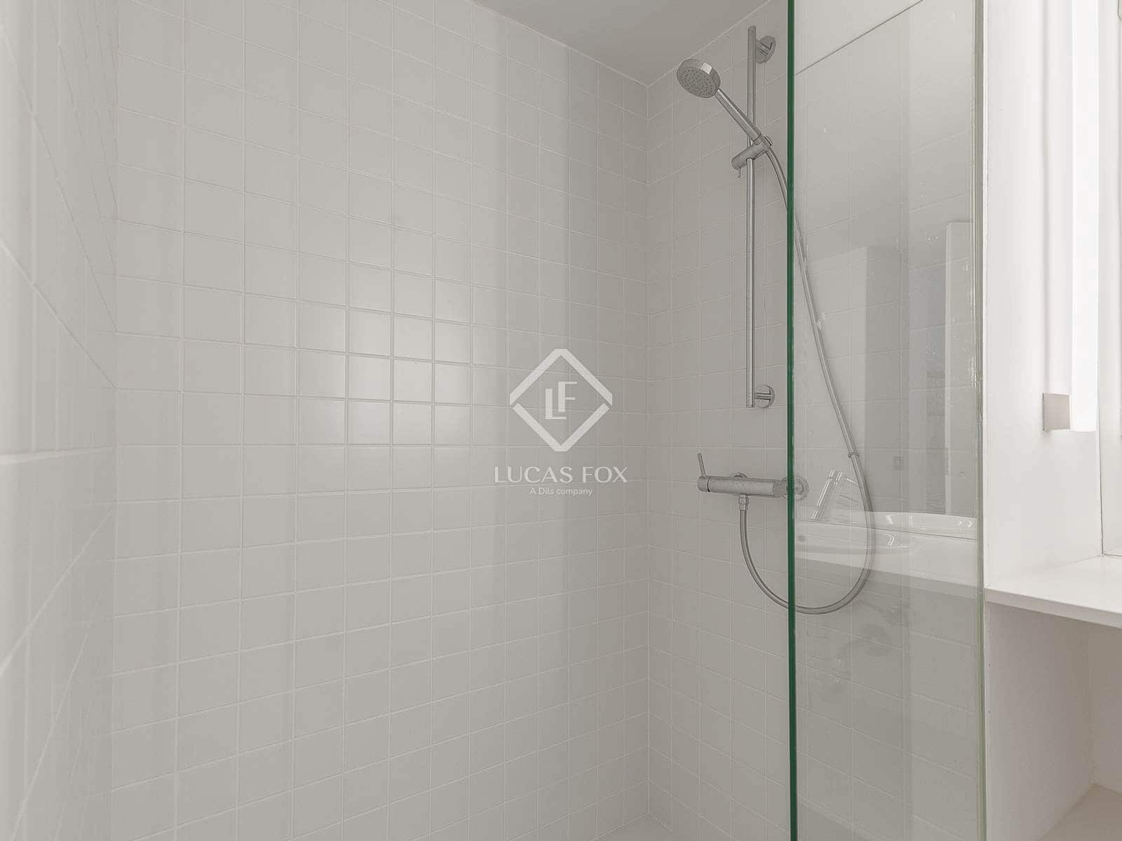 4 sovrum Lägenhet att hyra i Barcelona stad - 3 000 € (Ref: 9143953)