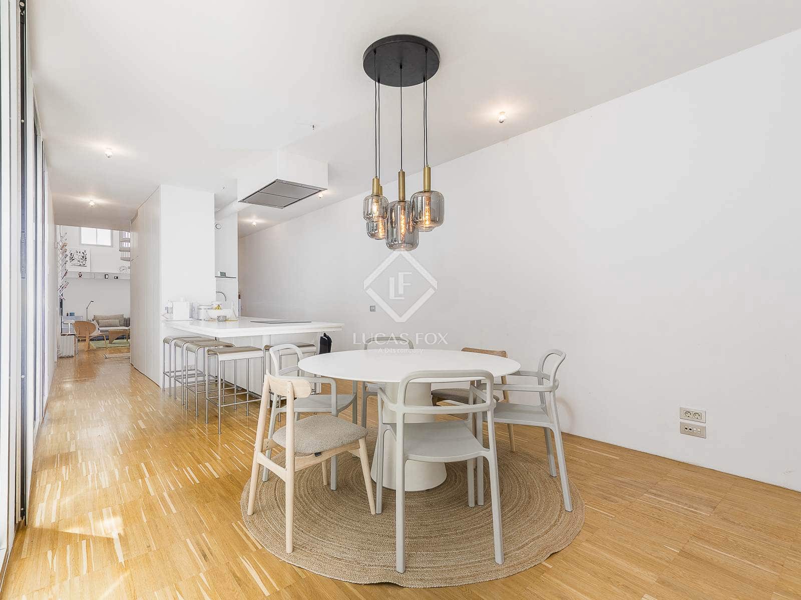 4 sovrum Lägenhet att hyra i Barcelona stad - 3 000 € (Ref: 9143953)