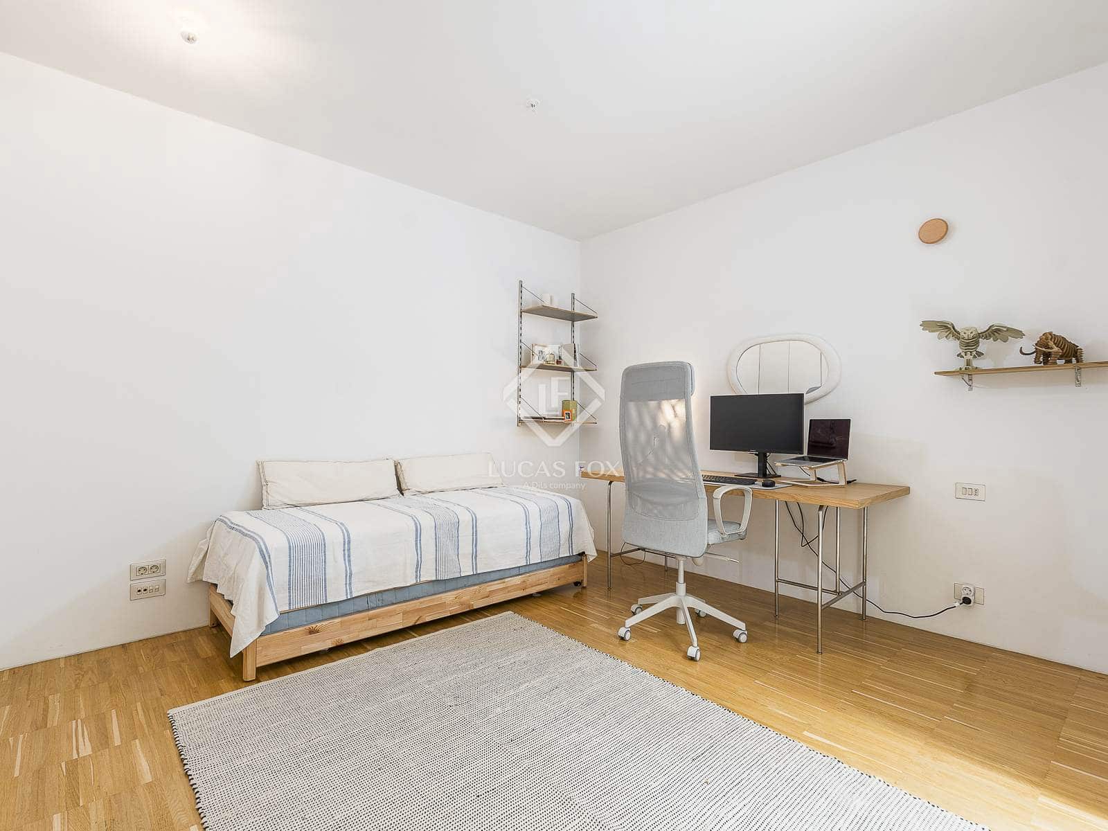 4 sovrum Lägenhet att hyra i Barcelona stad - 3 000 € (Ref: 9143953)