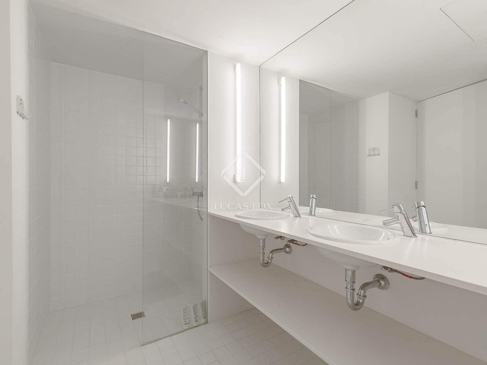 4 sovrum Lägenhet att hyra i Barcelona stad - 3 000 € (Ref: 9143953)