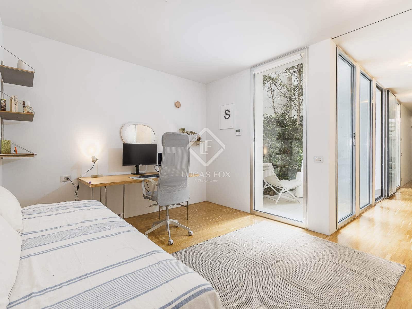 4 sovrum Lägenhet att hyra i Barcelona stad - 3 000 € (Ref: 9143953)