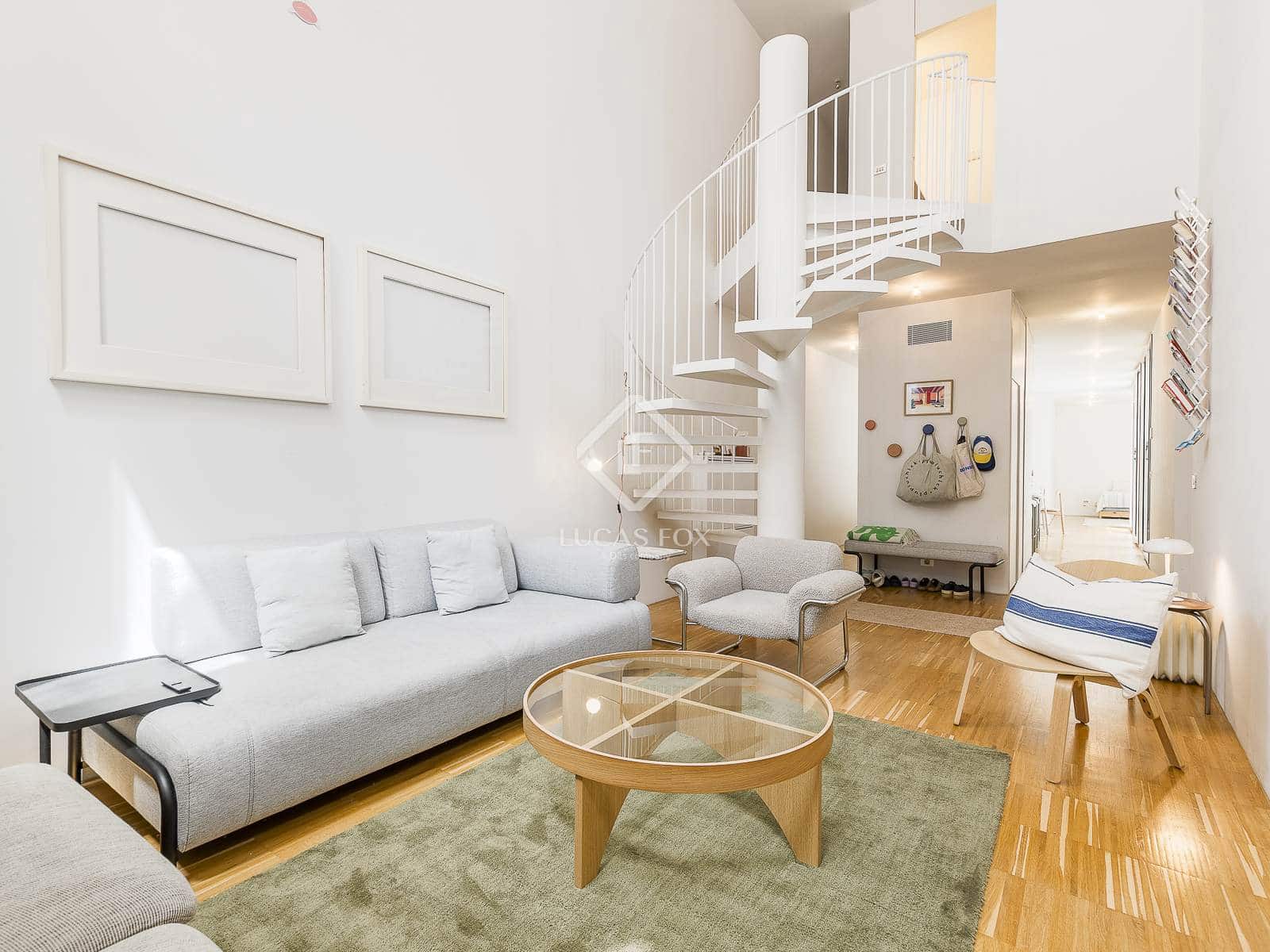 4 sovrum Lägenhet att hyra i Barcelona stad - 3 000 € (Ref: 9143953)