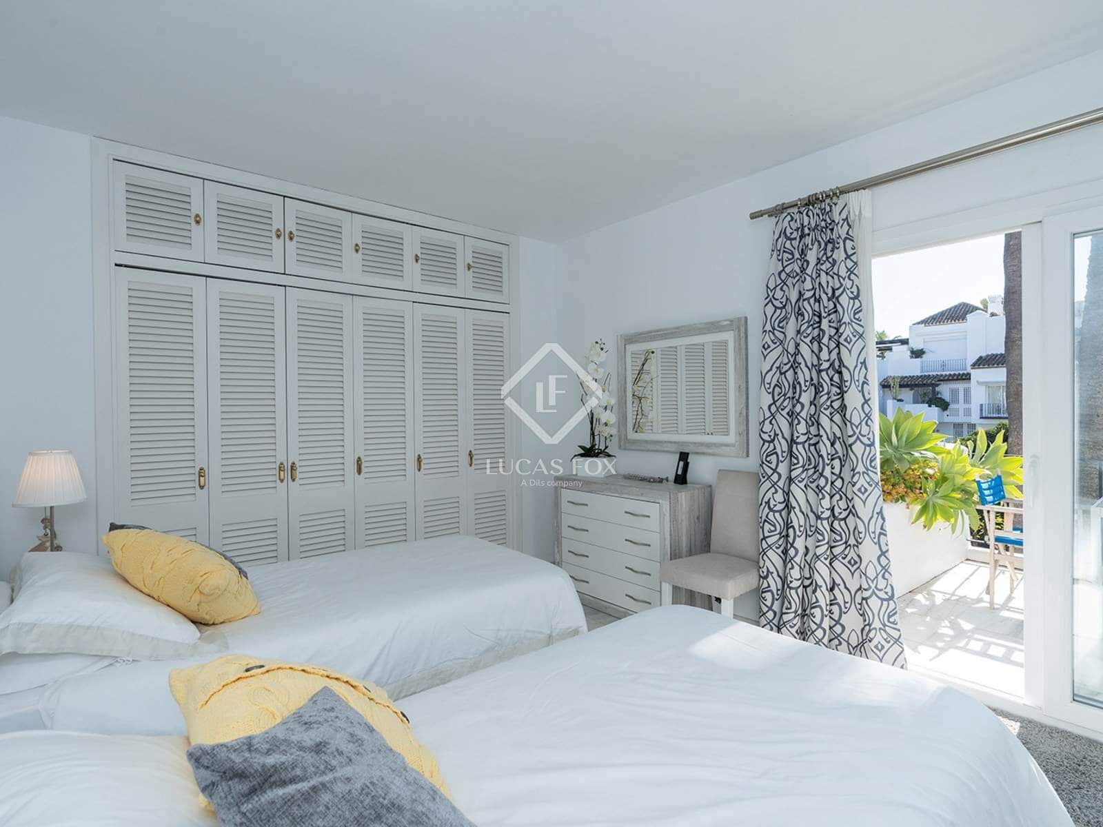 3 Zimmer Penthouse zu verkaufen in Estepona mit Pool Garage - 997.000 € (Ref: 9144214)