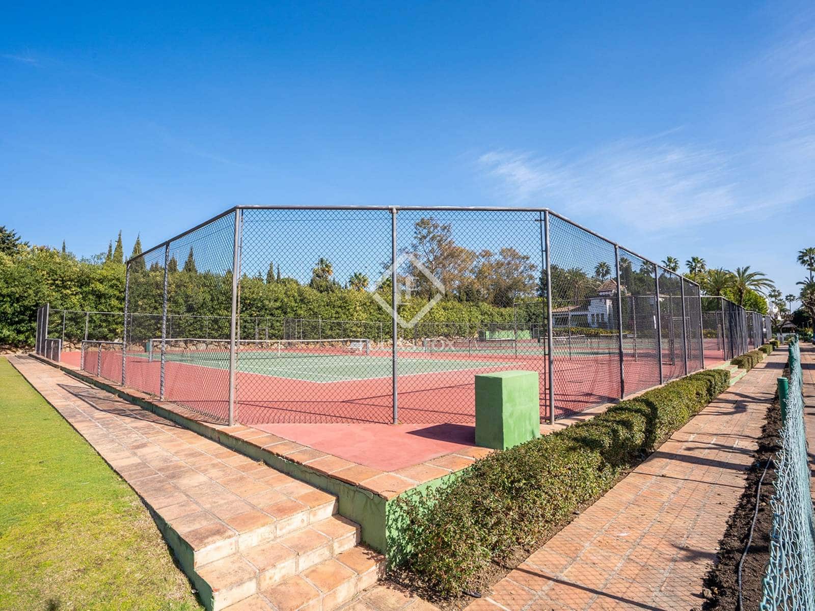 3 Zimmer Penthouse zu verkaufen in Estepona mit Pool Garage - 997.000 € (Ref: 9144214)