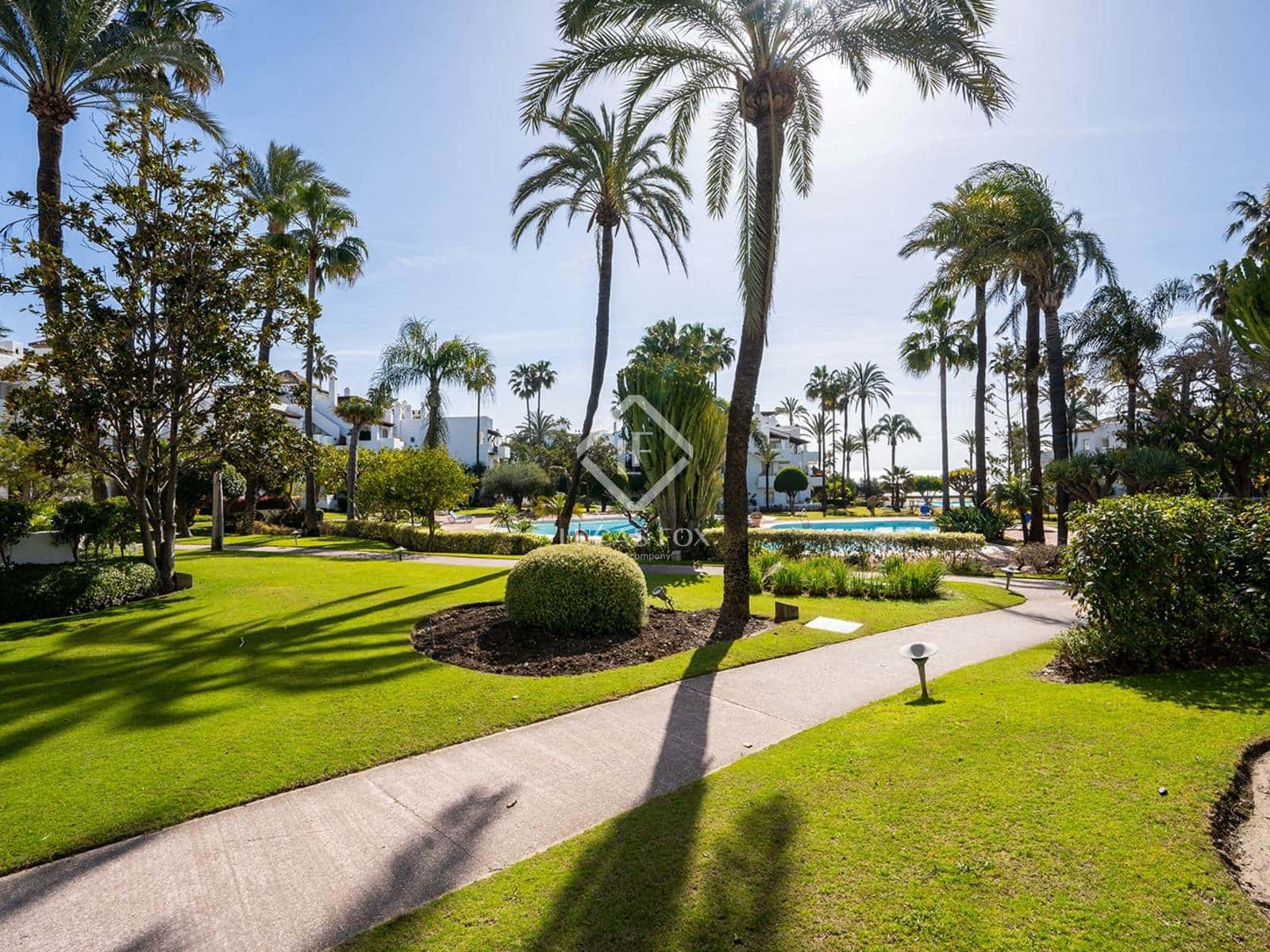 3 Zimmer Penthouse zu verkaufen in Estepona mit Pool Garage - 997.000 € (Ref: 9144214)