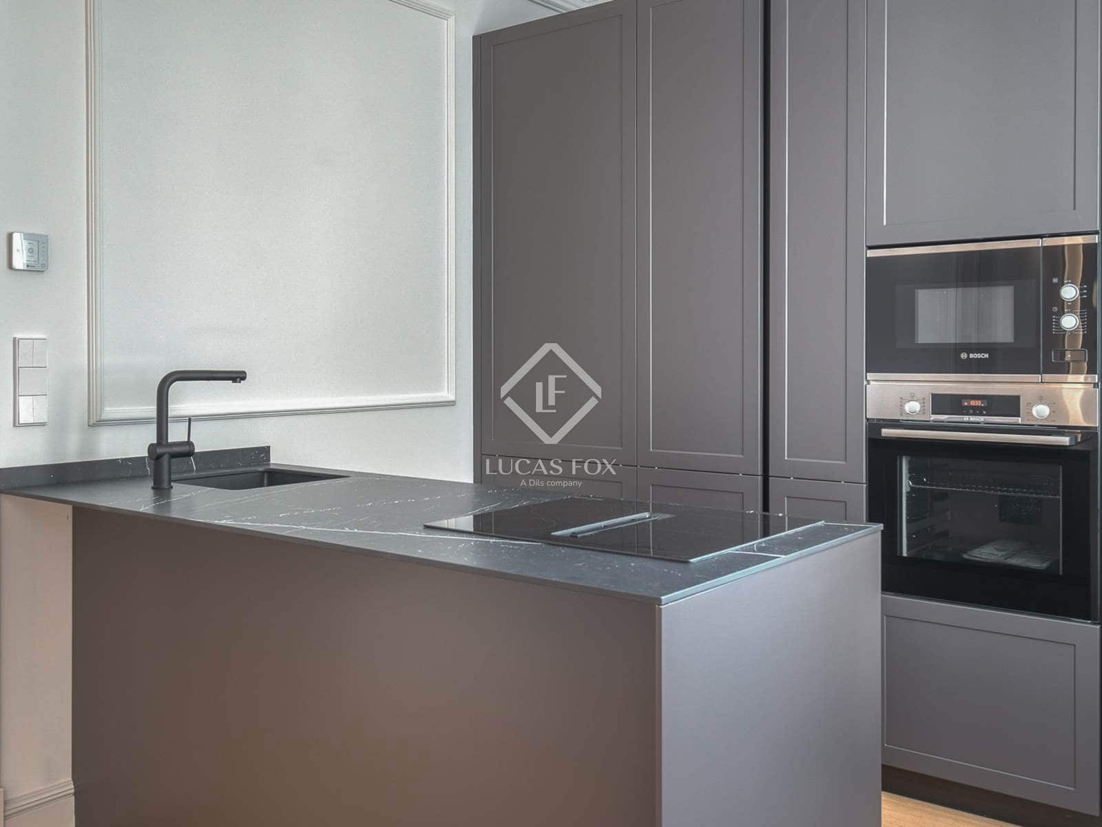 2 soveværelse Lejlighed til salg i Madrid by - € 1.800.000 (Ref: 9144215)