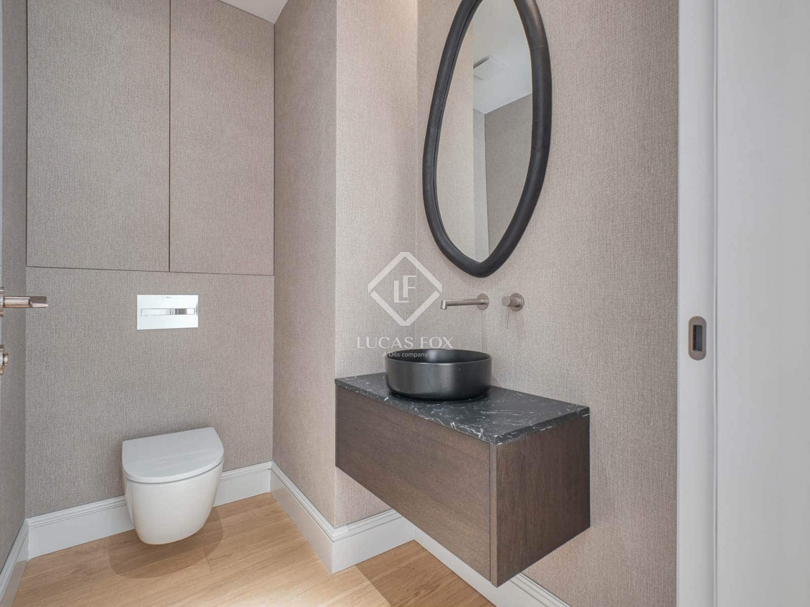 2 soveværelse Lejlighed til salg i Madrid by - € 1.800.000 (Ref: 9144215)