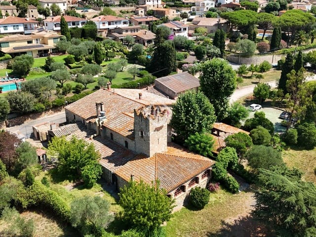 10 Zimmer Finca/Landgut zu verkaufen in Castell d'Aro, Castell-Platja d'Aro mit Garage - 1.400.000 € (Ref: 9144491)