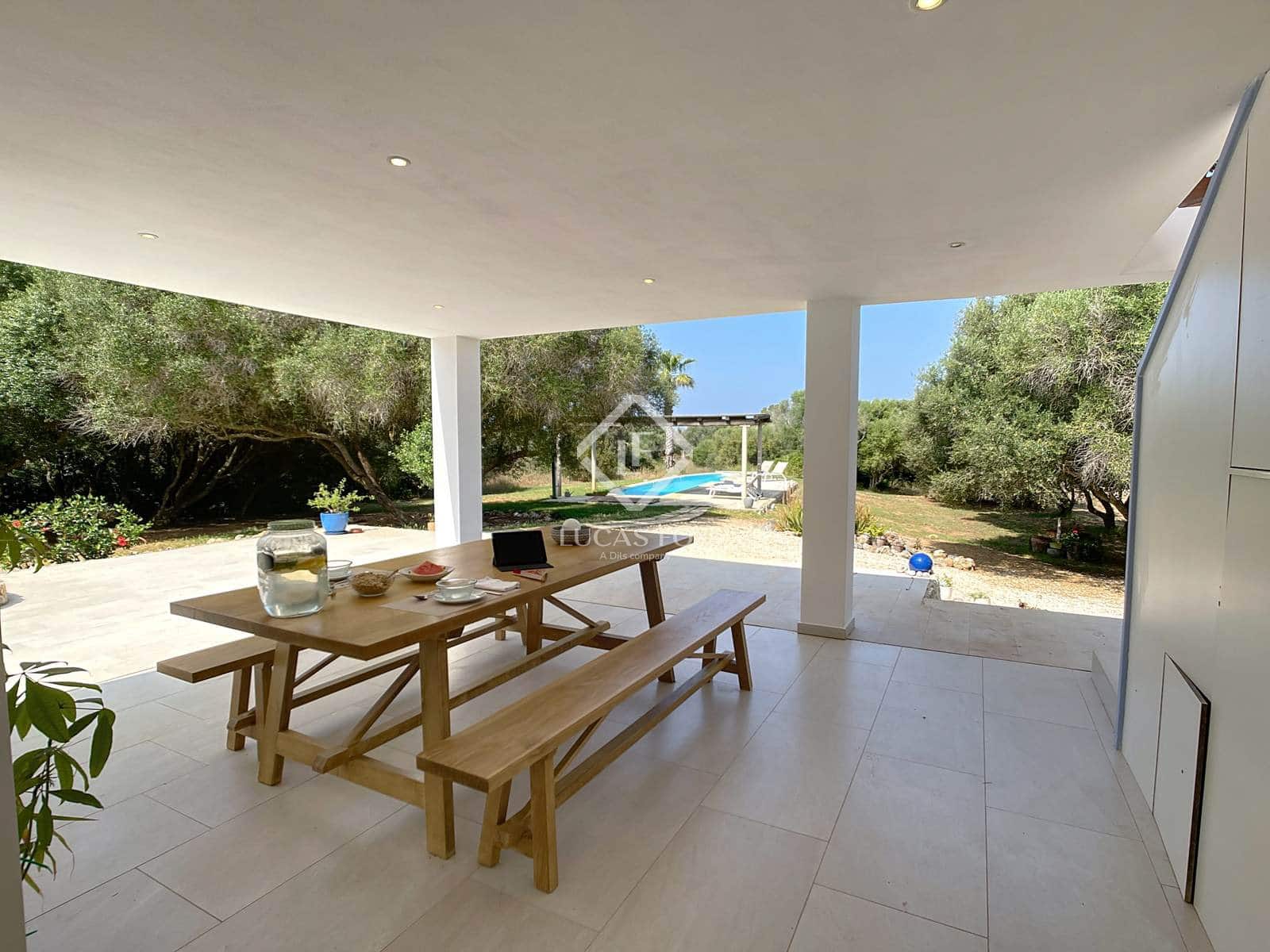 5 soveværelse Finca/Landehus til salg i Ciutadella de Menorca med swimmingpool - € 2.400.000 (Ref: 9145754)