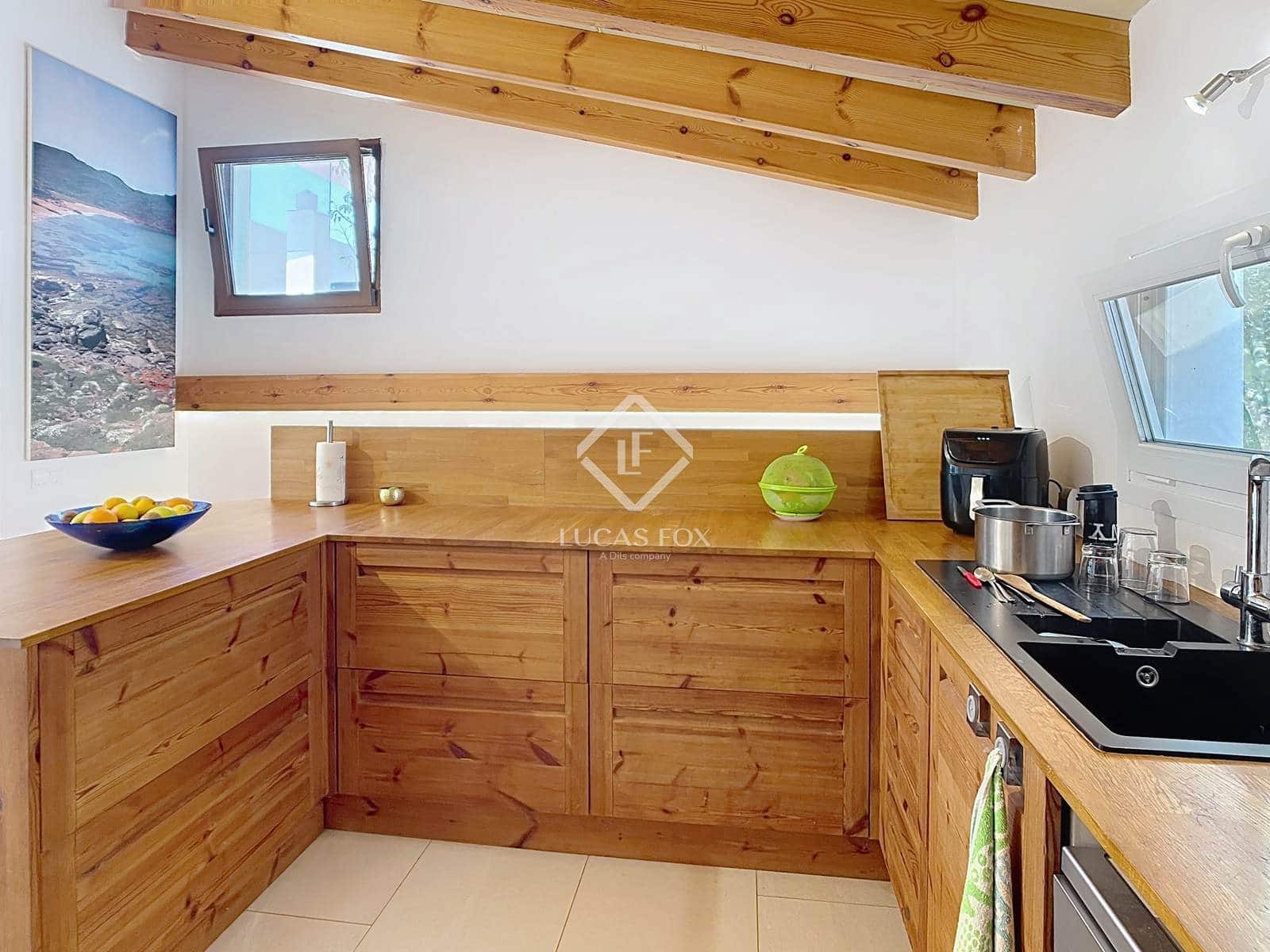 5 soveværelse Finca/Landehus til salg i Ciutadella de Menorca med swimmingpool - € 2.400.000 (Ref: 9145754)