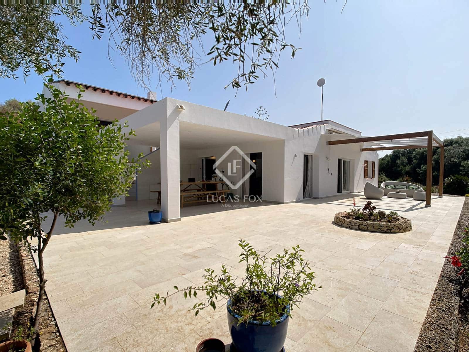 5 soveværelse Finca/Landehus til salg i Ciutadella de Menorca med swimmingpool - € 2.400.000 (Ref: 9145754)