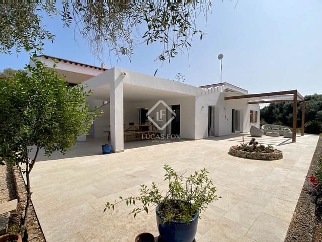 5 slaapkamer Finca/Landhuis te koop in Ciutadella de Menorca met zwembad - € 2.400.000 (Ref: 9145754)