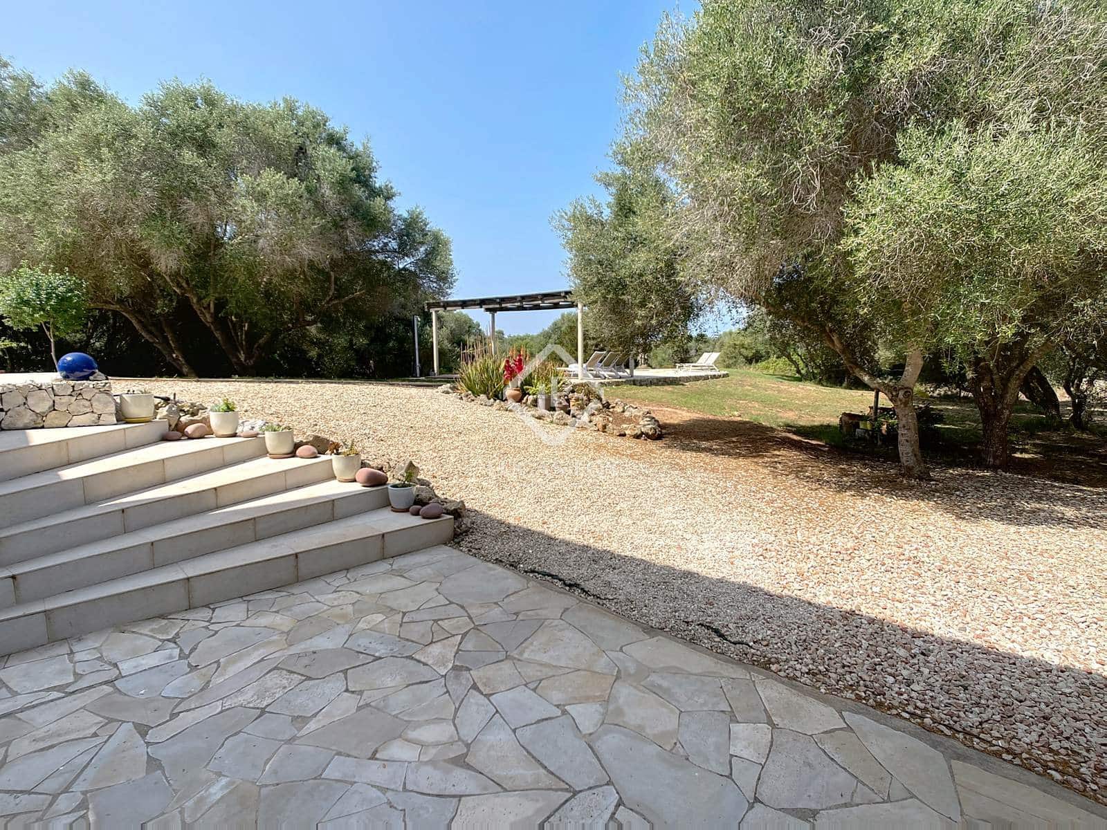 5 soveværelse Finca/Landehus til salg i Ciutadella de Menorca med swimmingpool - € 2.400.000 (Ref: 9145754)