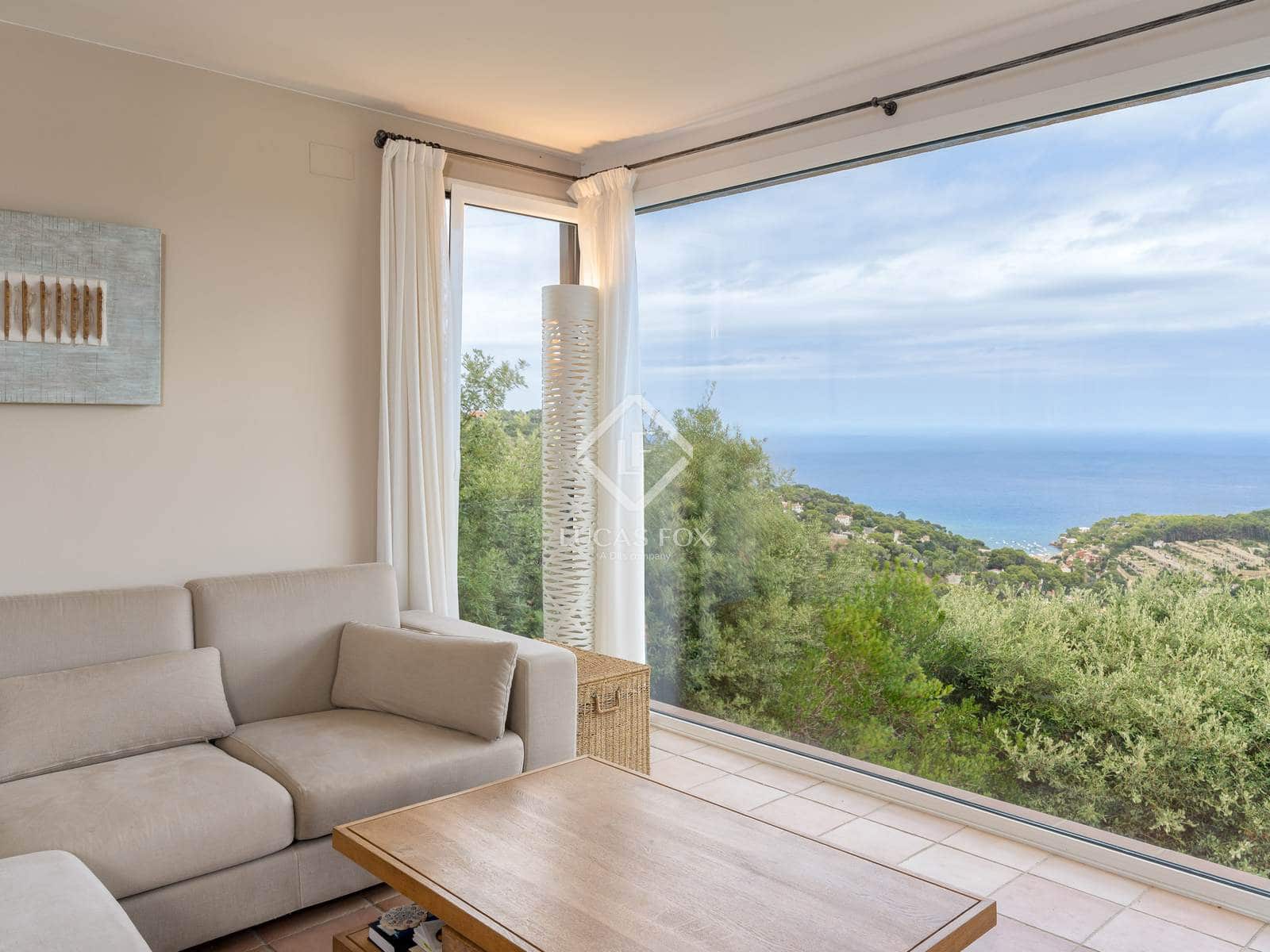 8 bedroom Villa for sale in Sa Riera with pool garage - € 1,850,000 (Ref: 9146209)