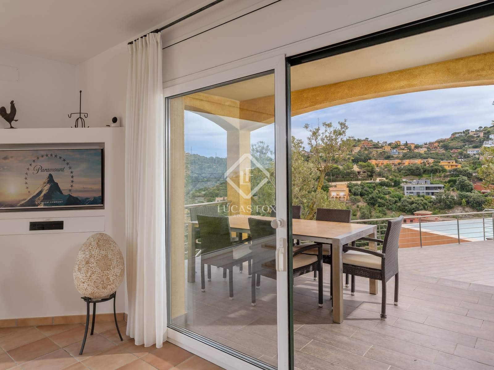 8 bedroom Villa for sale in Sa Riera with pool garage - € 1,850,000 (Ref: 9146209)