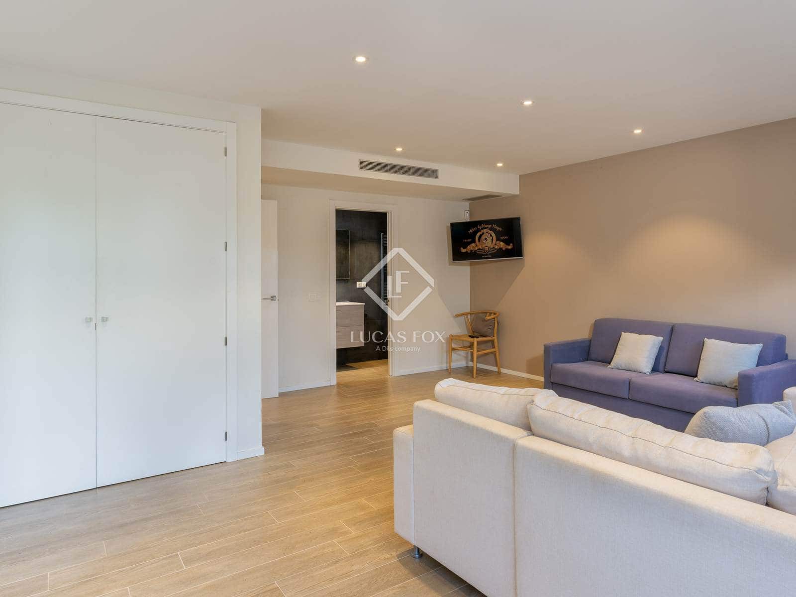 8 bedroom Villa for sale in Sa Riera with pool garage - € 1,850,000 (Ref: 9146209)