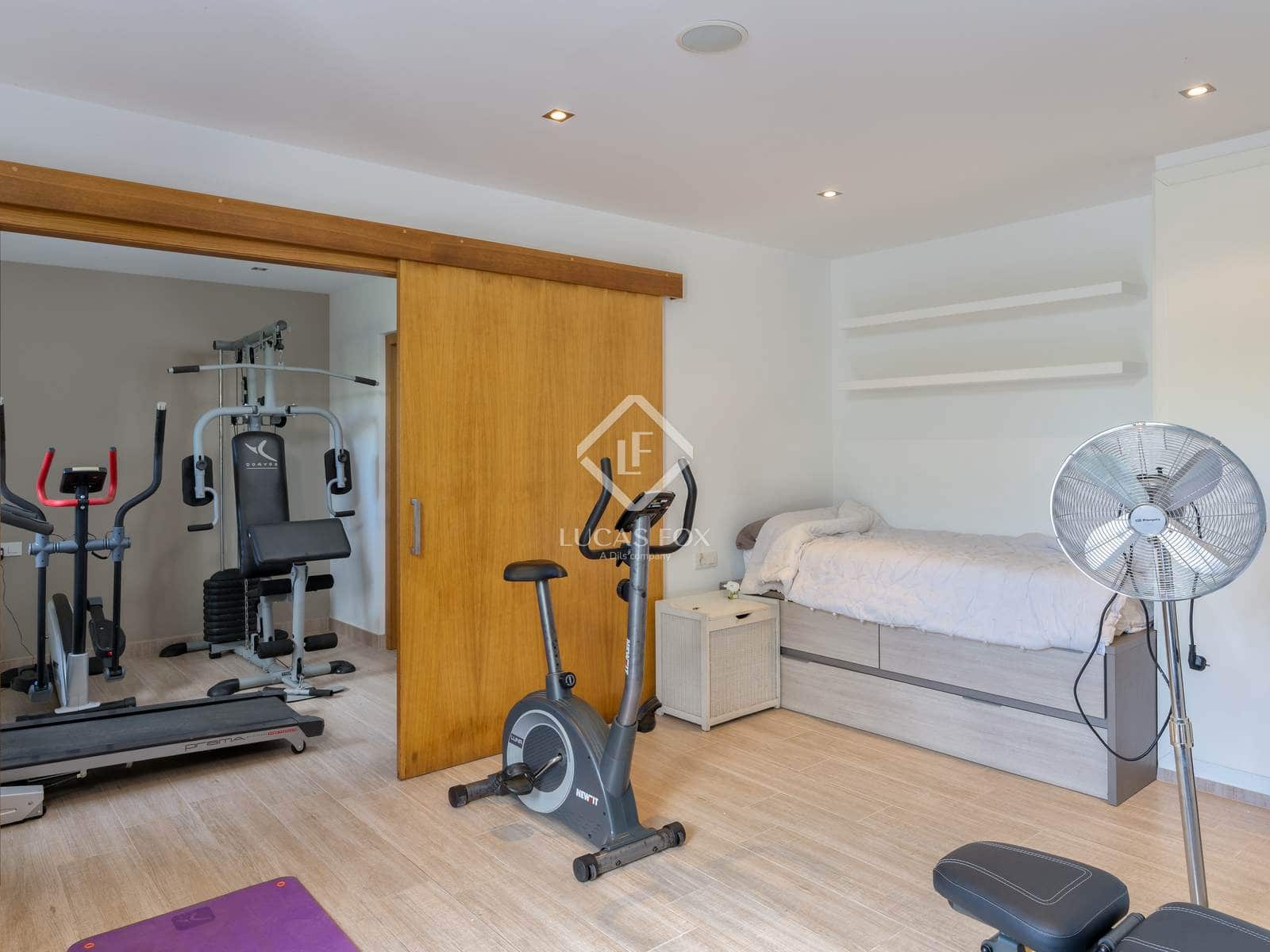 8 bedroom Villa for sale in Sa Riera with pool garage - € 1,850,000 (Ref: 9146209)