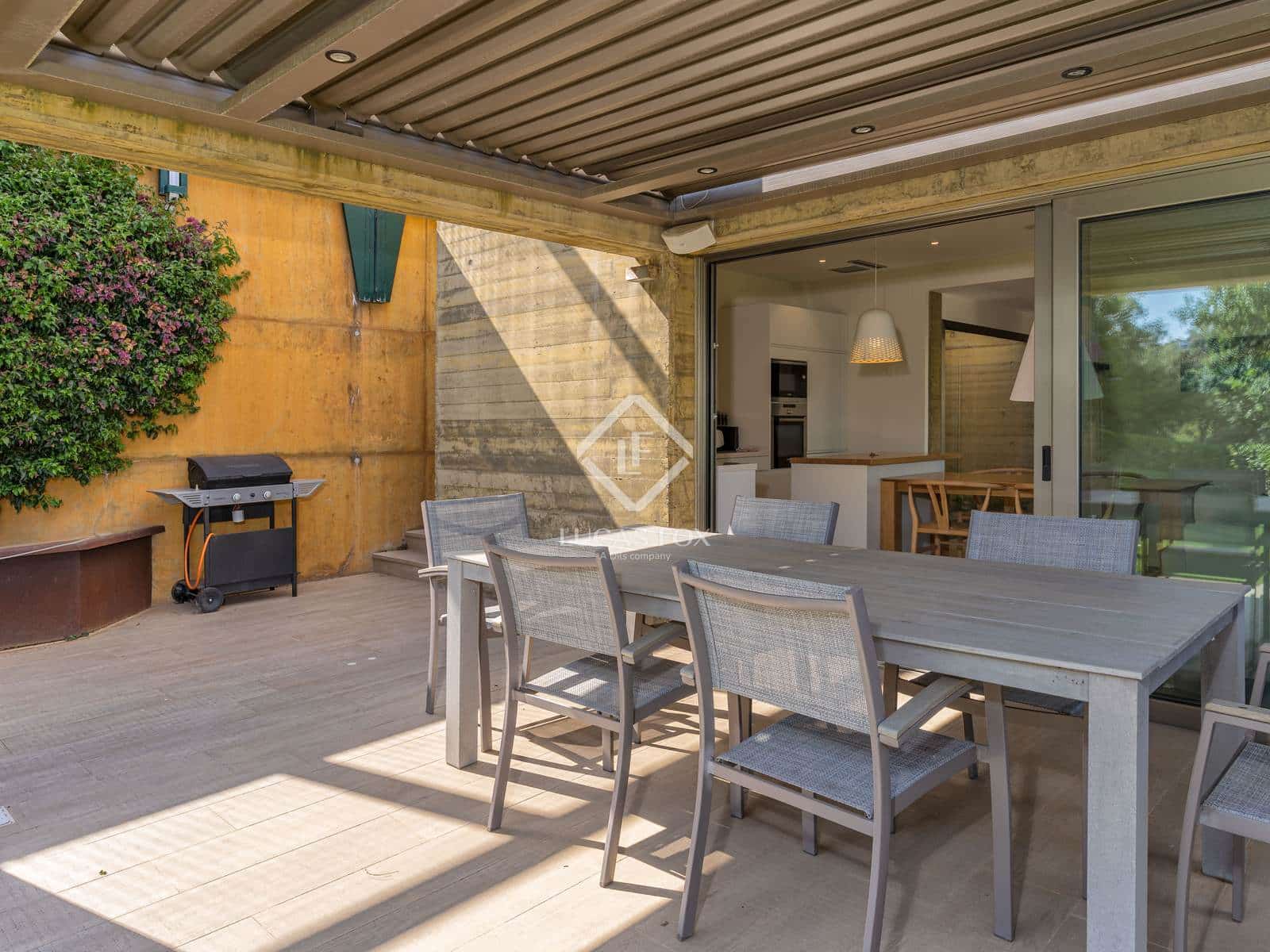 8 bedroom Villa for sale in Sa Riera with pool garage - € 1,850,000 (Ref: 9146209)