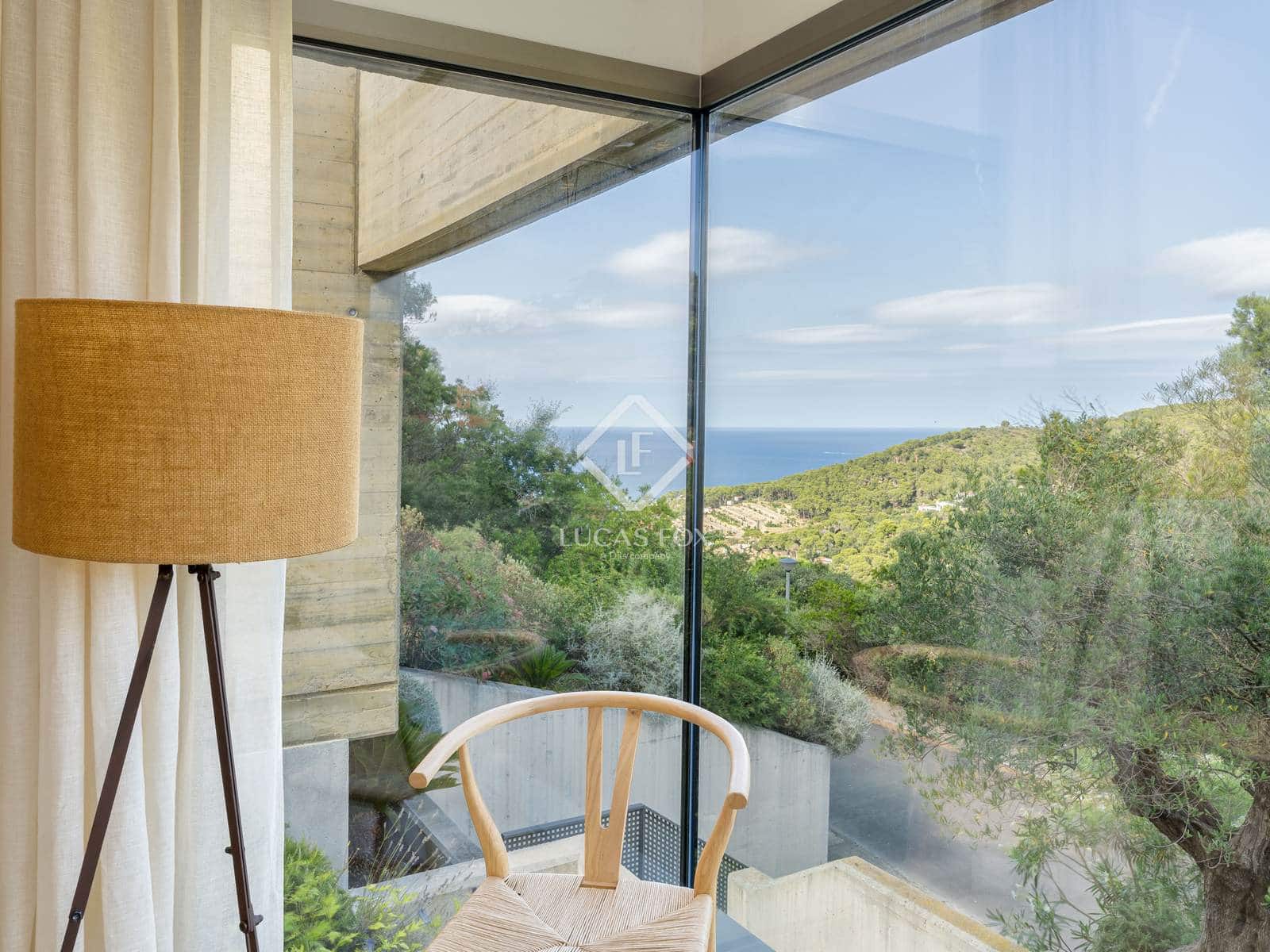 8 bedroom Villa for sale in Sa Riera with pool garage - € 1,850,000 (Ref: 9146209)