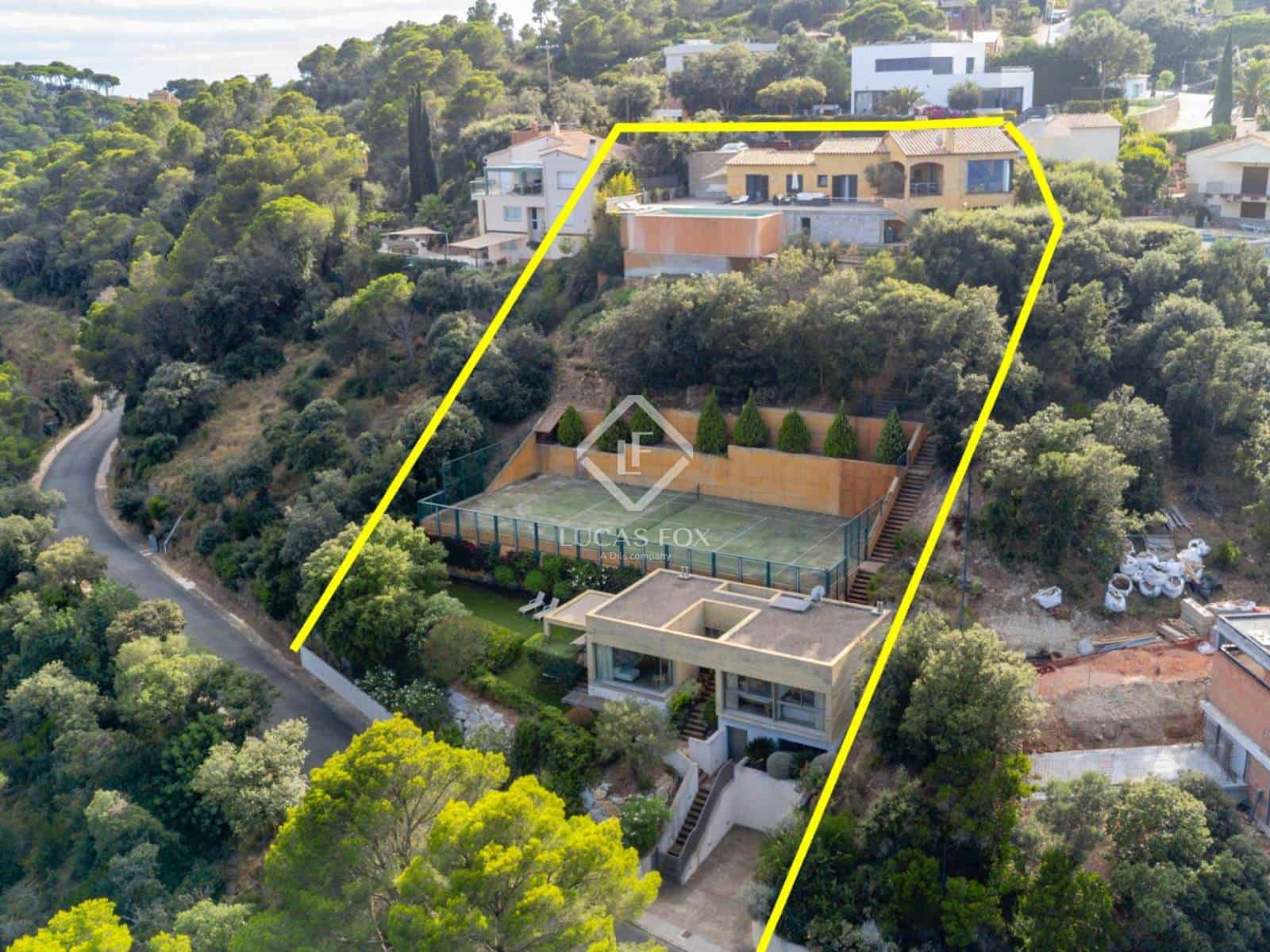 8 bedroom Villa for sale in Sa Riera with pool garage - € 1,850,000 (Ref: 9146209)