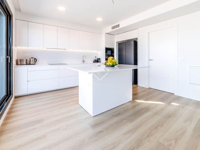 3 bedroom Penthouse for sale in Sitges with pool garage - € 1,150,000 (Ref: 9146500)