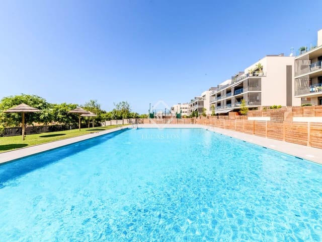 3 soverom Penthouse til salgs i Sitges med svømmebasseng garasje - € 1 150 000 (Ref: 9146500)