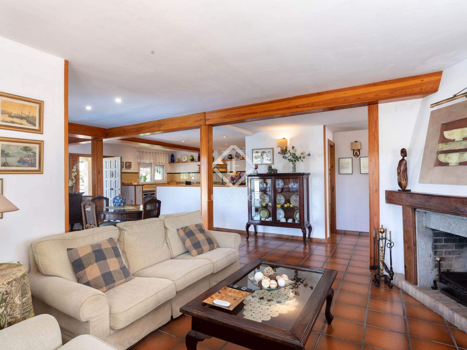 5 soverom Villa til salgs i Tossa de Mar med svømmebasseng garasje - € 735 000 (Ref: 9146502)