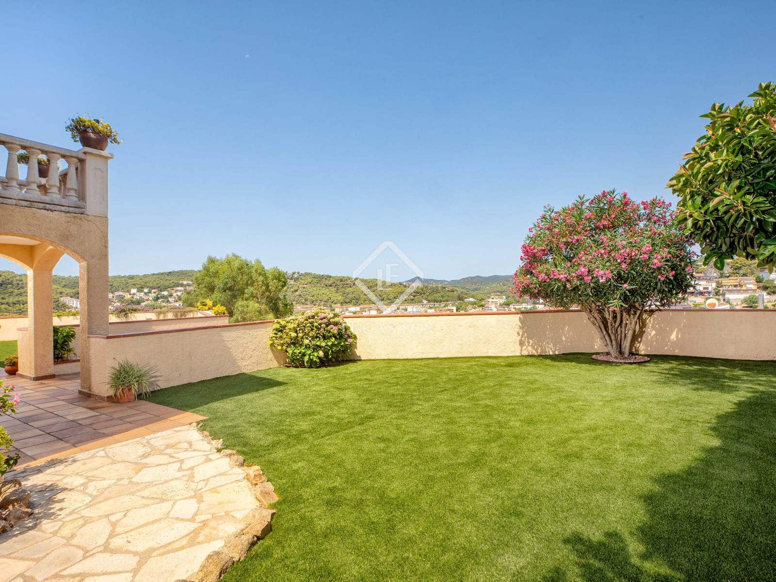 5 soverom Villa til salgs i Tossa de Mar med svømmebasseng garasje - € 735 000 (Ref: 9146502)