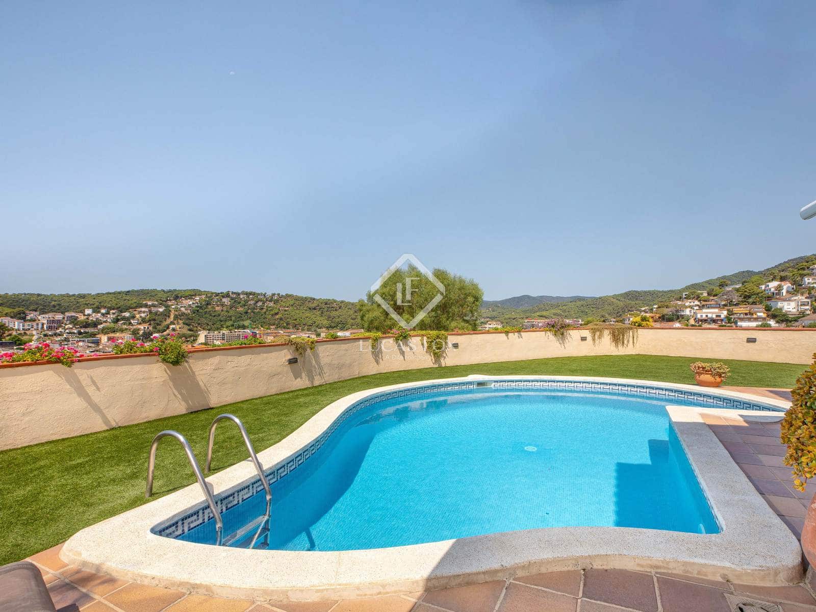 5 soverom Villa til salgs i Tossa de Mar med svømmebasseng garasje - € 735 000 (Ref: 9146502)
