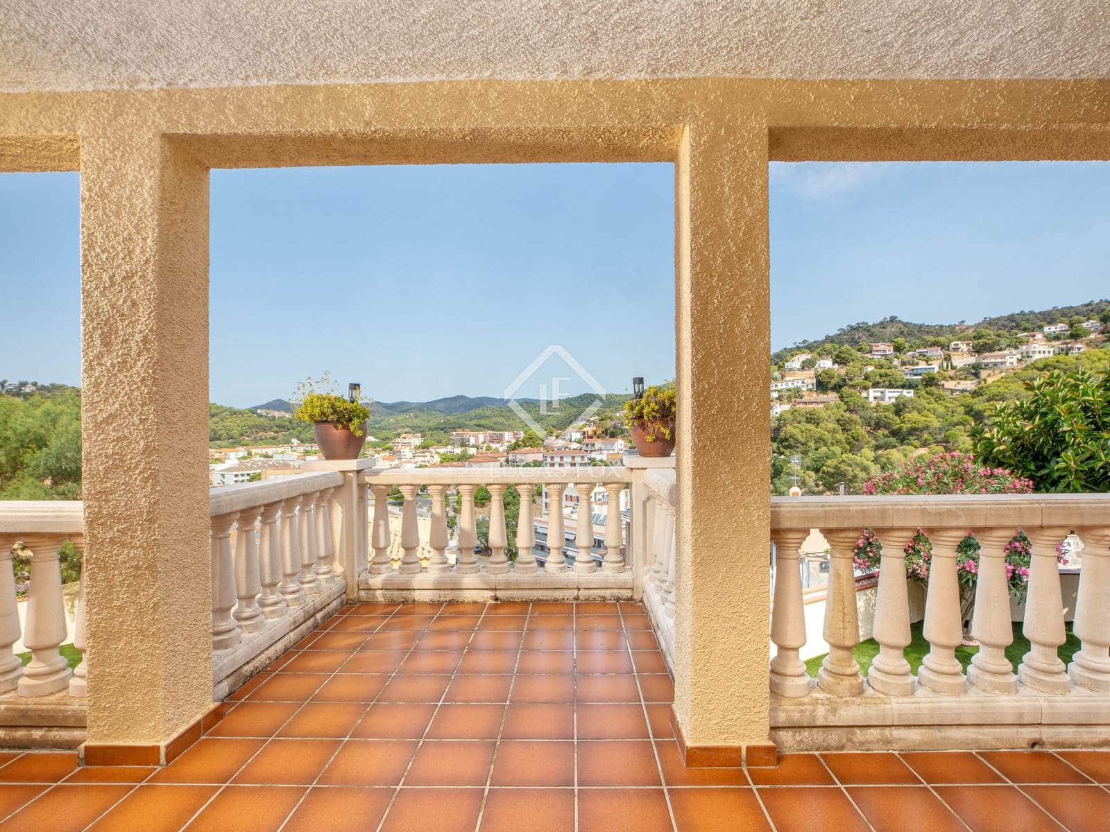 5 soverom Villa til salgs i Tossa de Mar med svømmebasseng garasje - € 735 000 (Ref: 9146502)