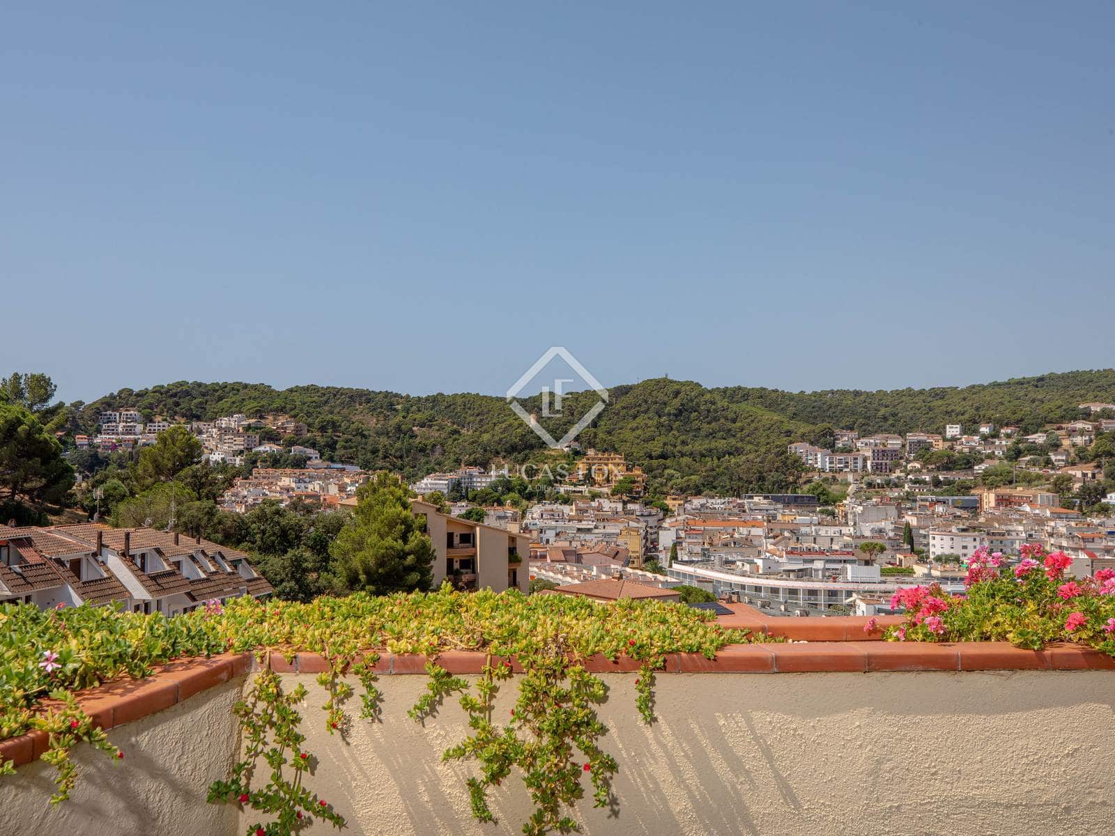 5 soverom Villa til salgs i Tossa de Mar med svømmebasseng garasje - € 735 000 (Ref: 9146502)