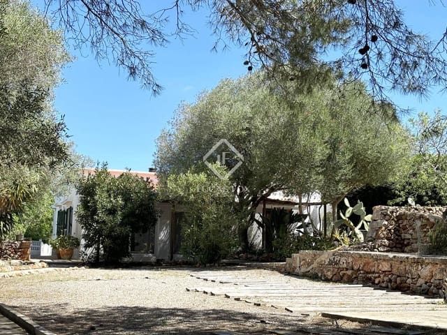 2 soverom Finca/Herregård til salgs i Ciutadella de Menorca med svømmebasseng garasje - € 740 000 (Ref: 9147948)