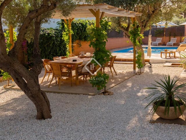 6 soveværelse Villa til salg i Torredembarra med swimmingpool garage - € 1.195.000 (Ref: 9147950)