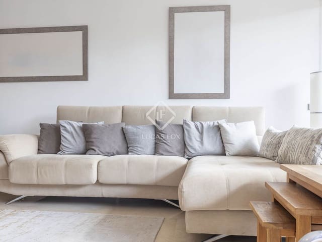 4 soverom Villa til salgs i Campolivar, Godella med svømmebasseng garasje - € 1 300 000 (Ref: 9148079)