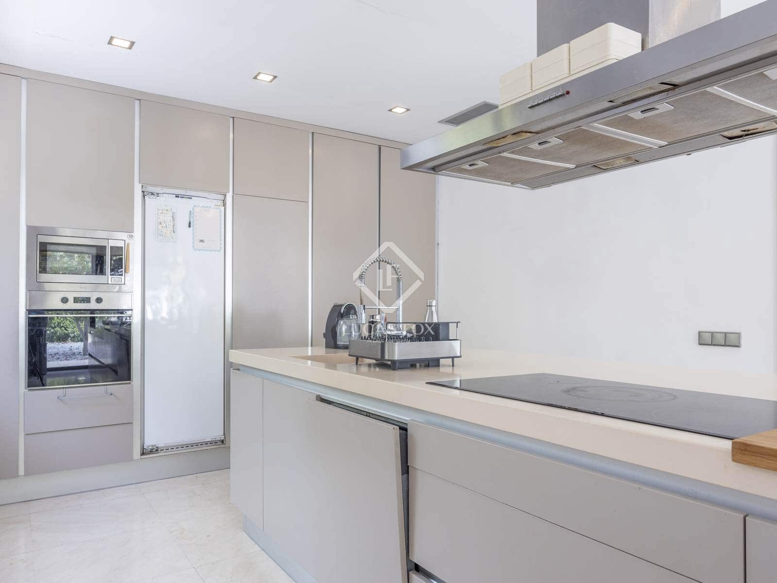 4 soveværelse Villa til salg i Campolivar med swimmingpool garage - € 1.300.000 (Ref: 9148079)