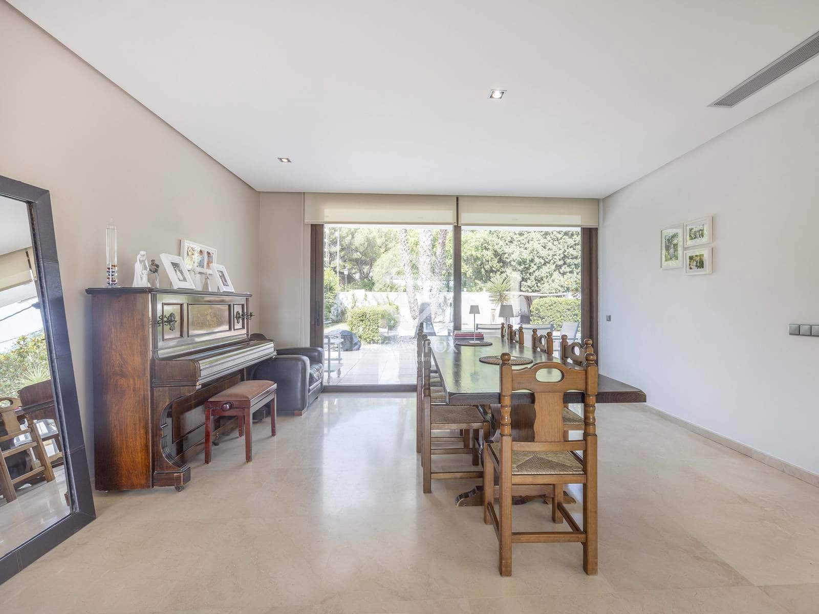 4 soveværelse Villa til salg i Campolivar med swimmingpool garage - € 1.300.000 (Ref: 9148079)