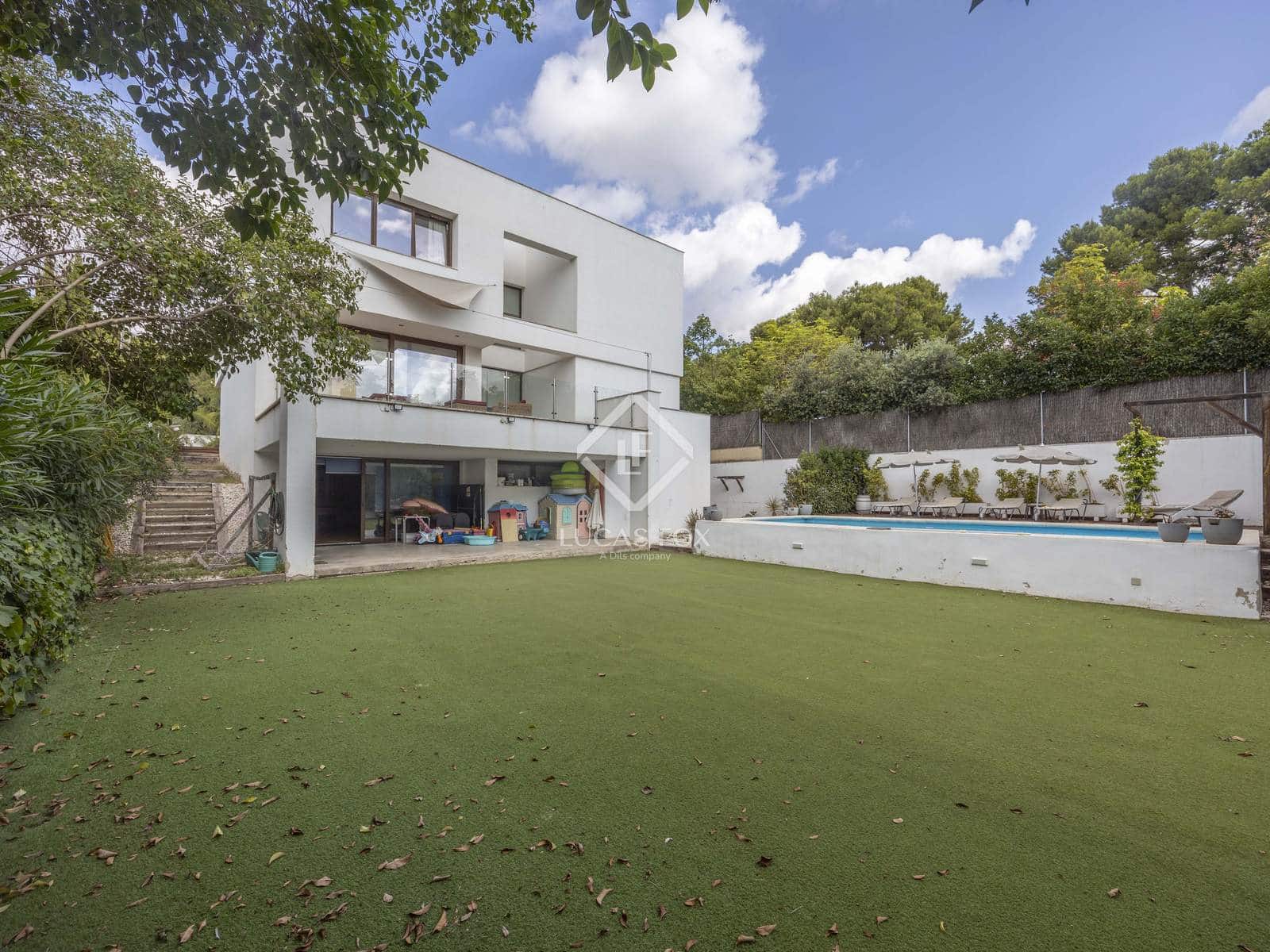 4 soveværelse Villa til salg i Campolivar med swimmingpool garage - € 1.300.000 (Ref: 9148079)