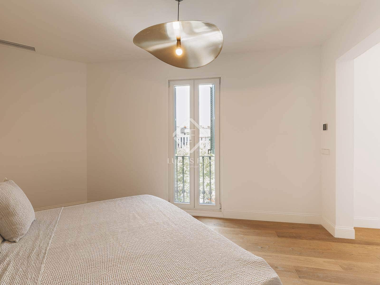 3 soveværelse Lejlighed til salg i Barcelona by - € 1.090.000 (Ref: 9150620)