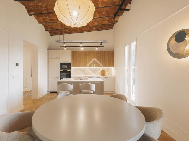 3 soveværelse Lejlighed til salg i Barcelona by - € 1.090.000 (Ref: 9150620)