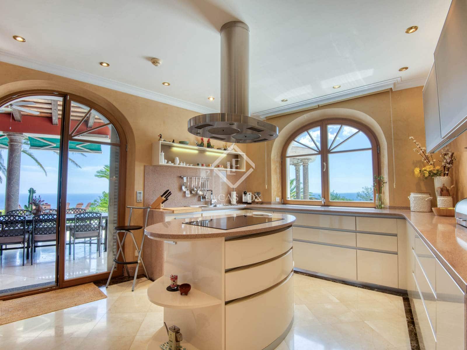 6 chambre Villa/Maison à vendre à Platja d'Aro avec piscine garage - 3 300 000 € (Ref: 9151121)