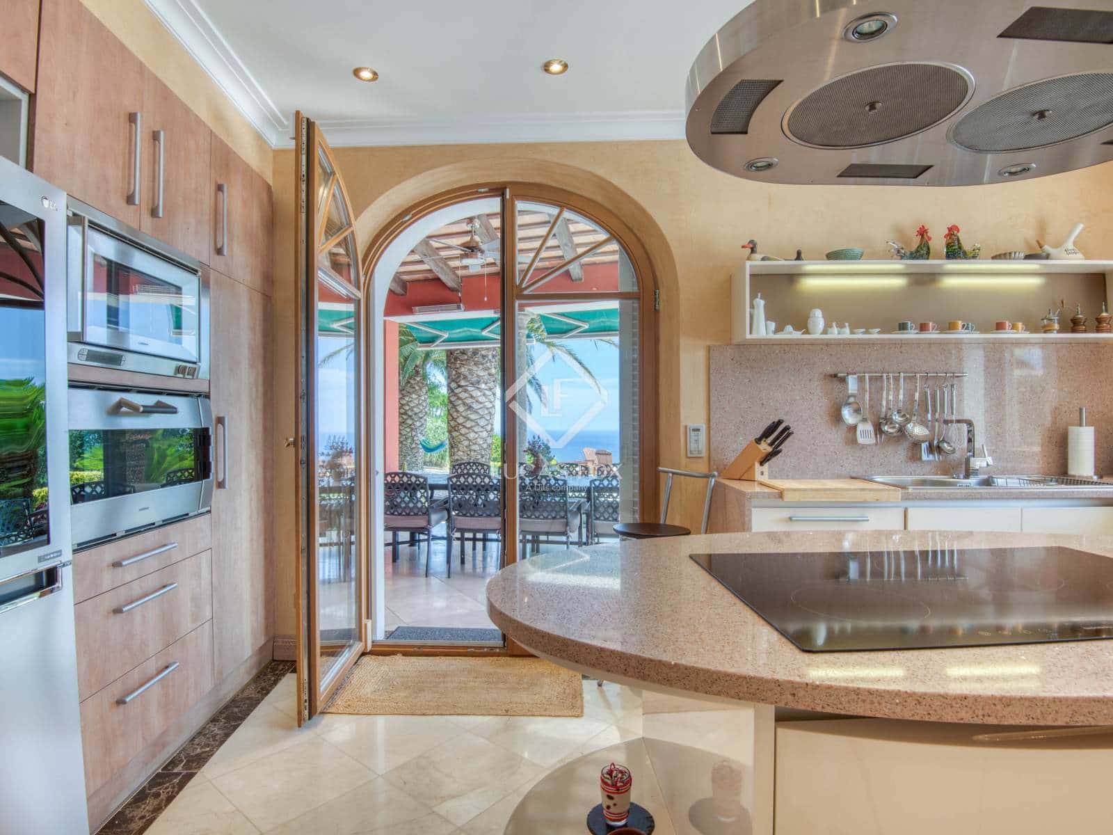 6 chambre Villa/Maison à vendre à Platja d'Aro avec piscine garage - 3 300 000 € (Ref: 9151121)